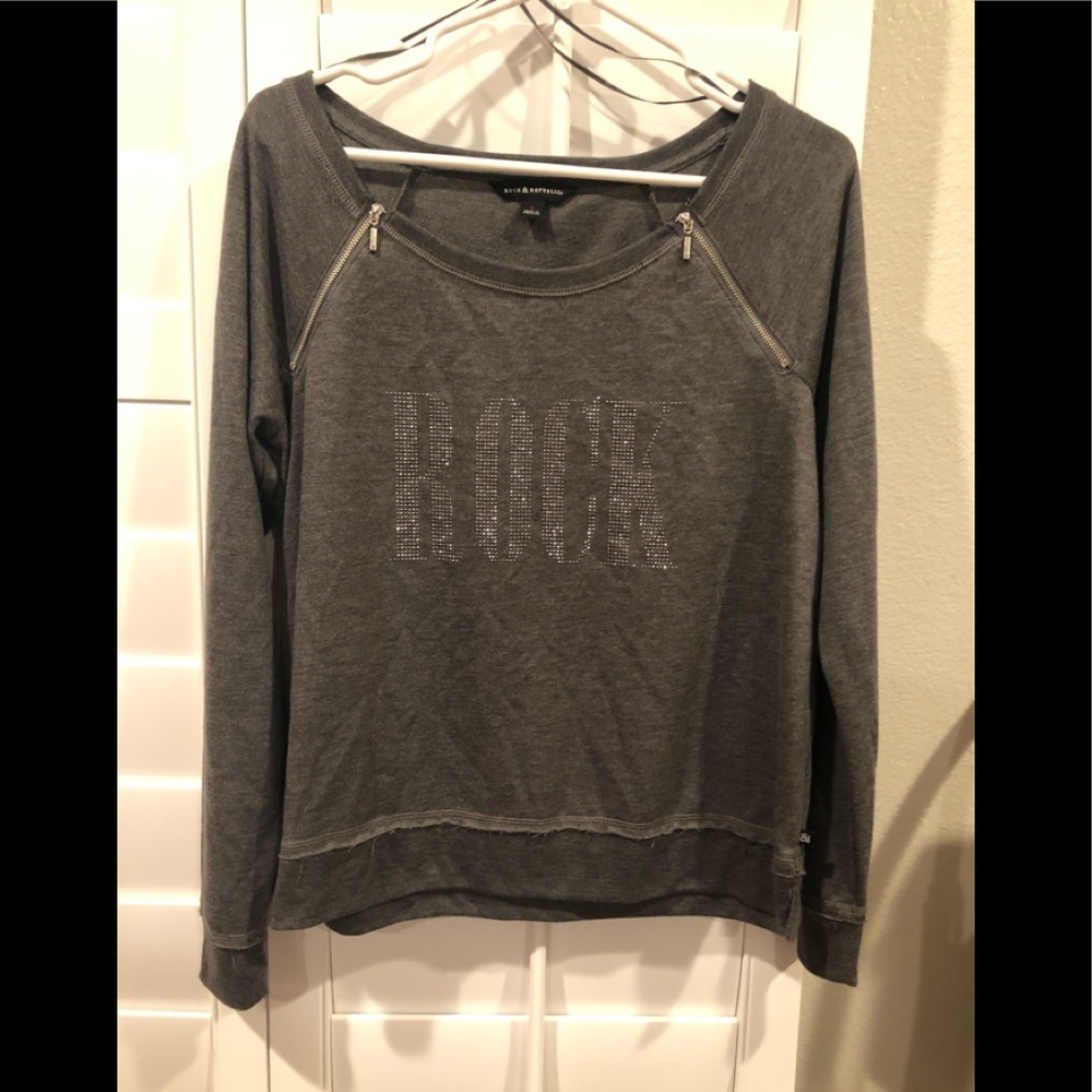 Rock & republic long sleeve with rhinestones